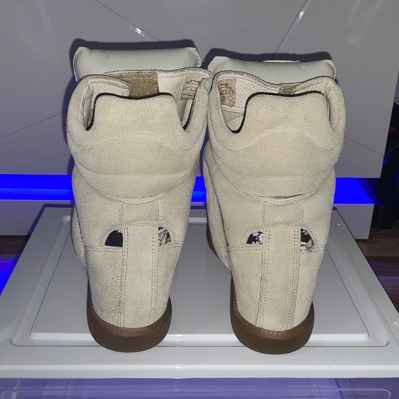 Isabel Marant Bekett - Picture 2 of 5